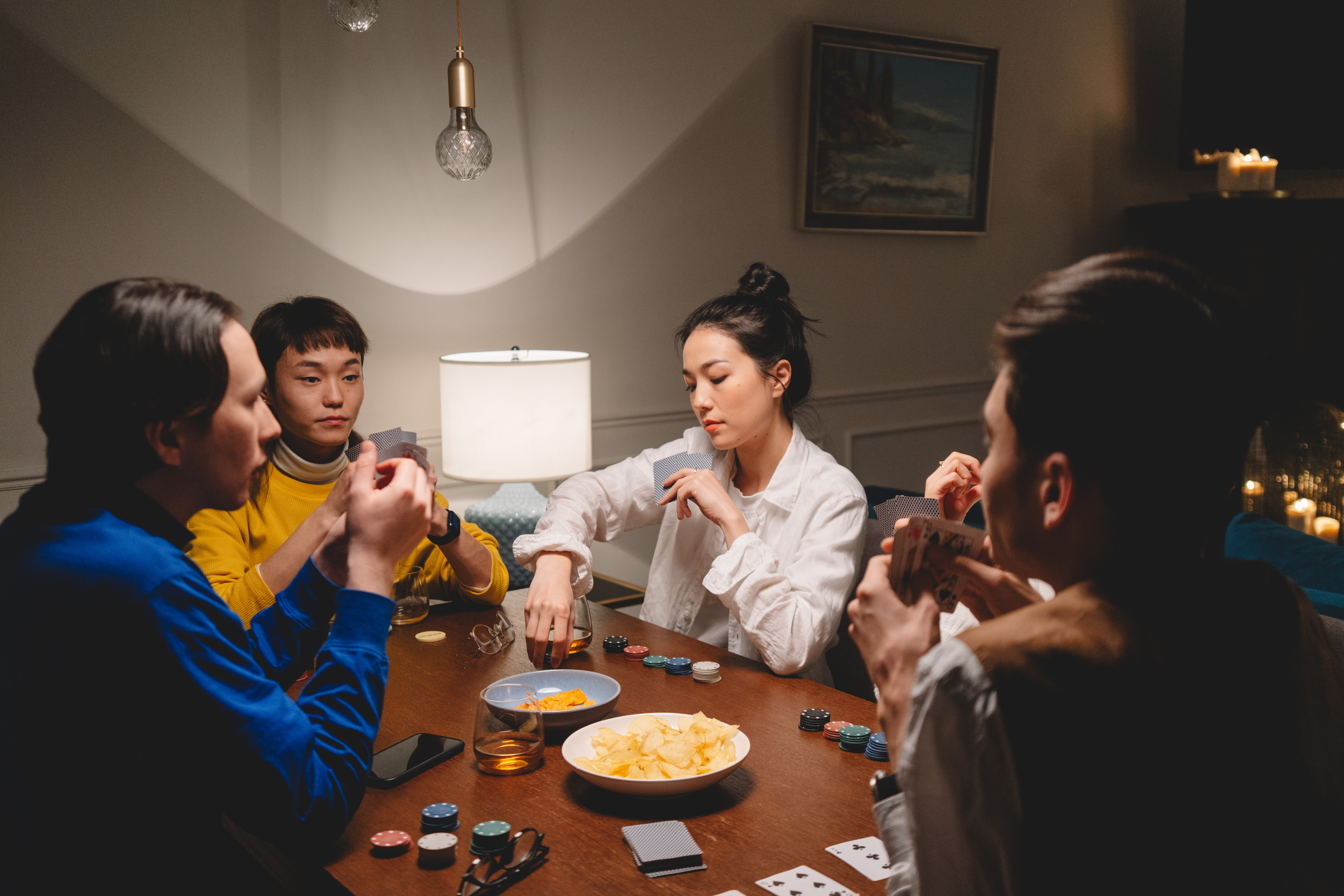 How to Set Up a Poker Group with Friends